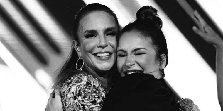 Ivete Sangalo se declara à Claudia Leitte: "Juntas e shallow now"