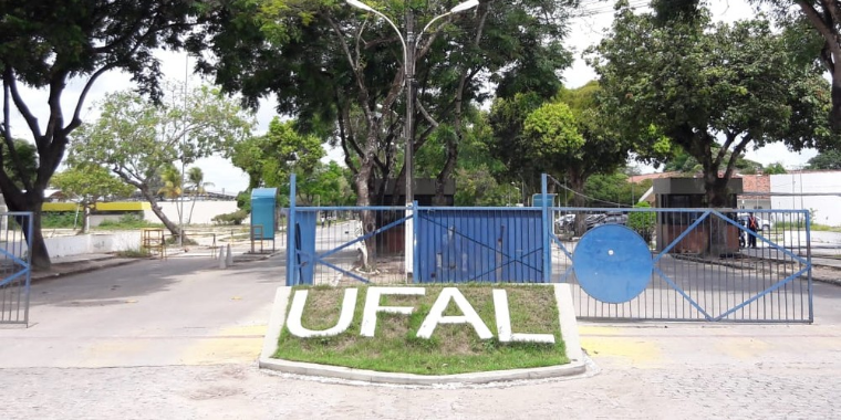 Universidade de Alagoas lança concurso com salários até R$ 4 mil