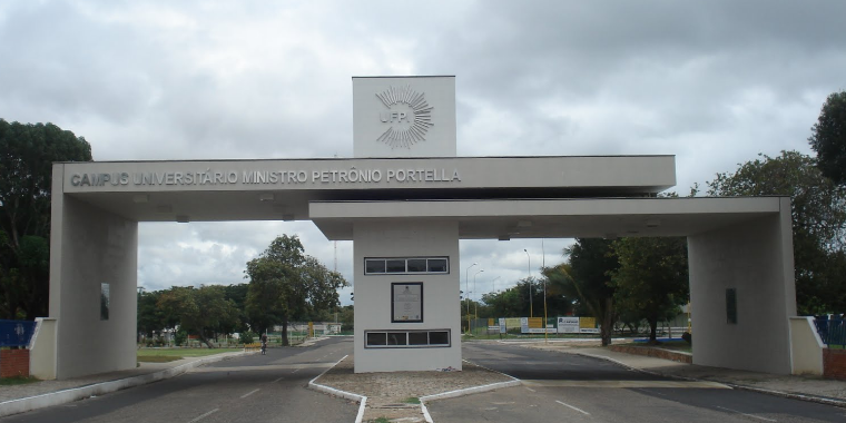 UFPI lança concurso com 29 vagas e salários que vão até R$ 8 mil