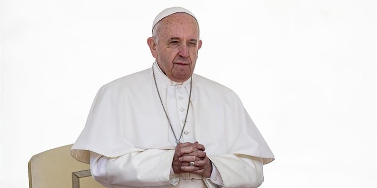 Papa Francisco obriga religiosos a denunciarem casos de abusos sexuais