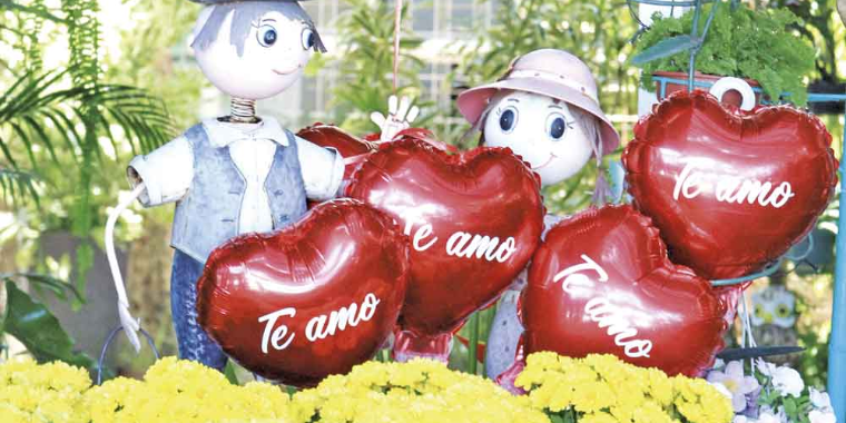Casais movimentam comércio de Teresina