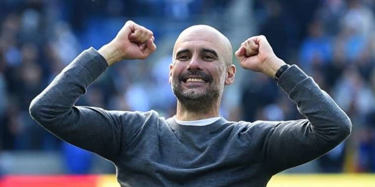Guardiola elogia ex-técnico do Barcelona