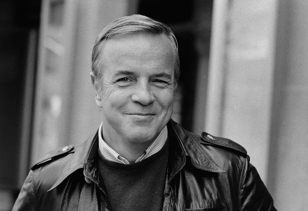 Franco Zeffirelli, cineasta italiano, em foto de 1974 — Foto: Jerry Mosey/AP Franco Zeffirelli, cineasta italiano, em foto de 1974 — Foto: Jerry Mosey/AP