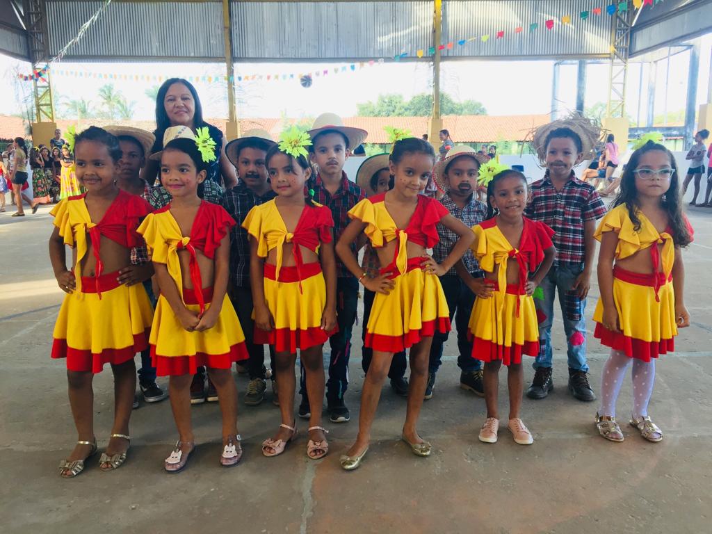 Escola Basílio de Abreu realiza festa caipira com total integração dos alunos  - Imagem 10