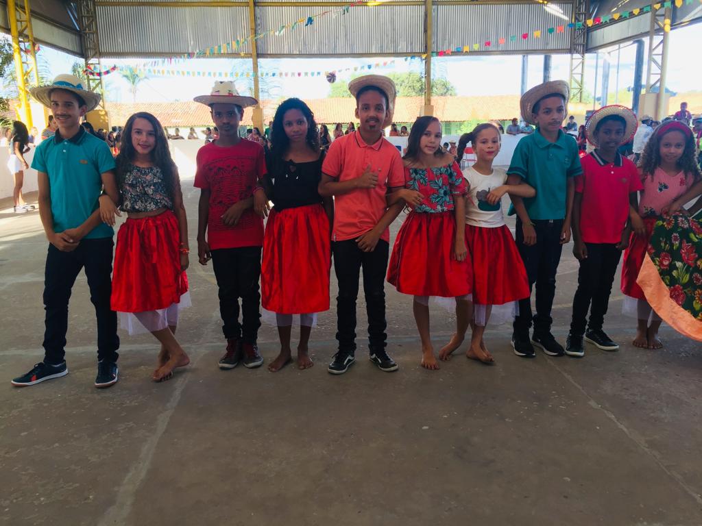 Escola Basílio de Abreu realiza festa caipira com total integração dos alunos  - Imagem 14