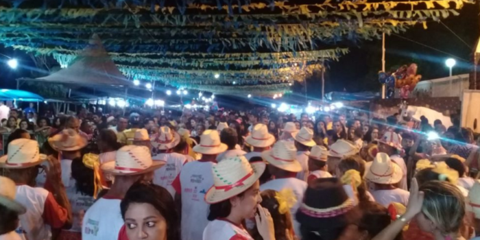Vem ai o lll Festival Folclórico de Barras