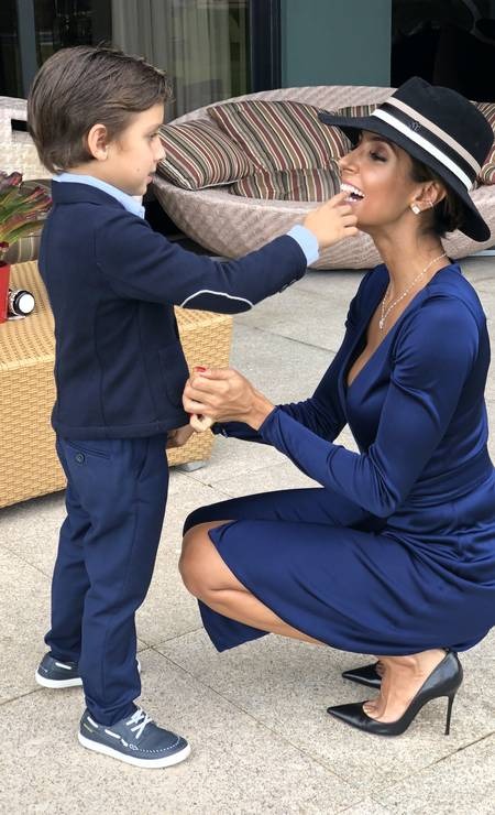 Flavia com o filho Balder, fruto de seu relacionamento com o empresário Eike Batista Foto: Arquivo Pessoal