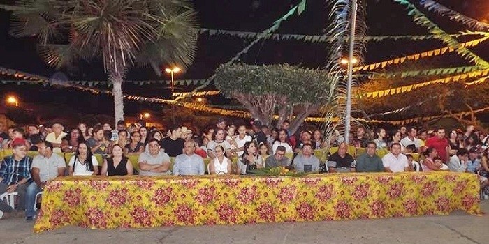 Público prestigia primeira noite do Encontro de Folguedos na Praça Manoel Nogueira Lima