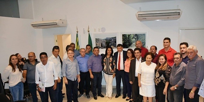 Governador assina convênio para N. S. dos Remédios
