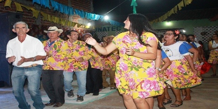 SEMAS realiza seu arraiá com a participação de grupos e a campeã Bag Dance