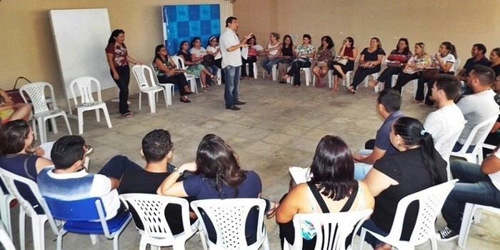 SEMED repassa aos diretores de escolas os filmes a serem trabalhados para o desfile do 7 de Setembro de 2019