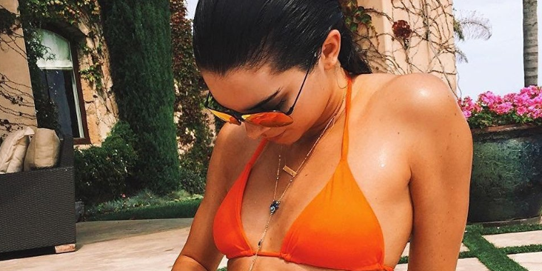 Vídeo: Kendall Jenner faz desafio da internet e impressiona com estilo