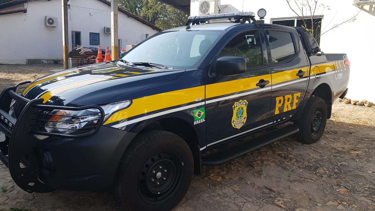 PRF realiza entrega de 22 novas viaturas operacionais ao efetivo do PI