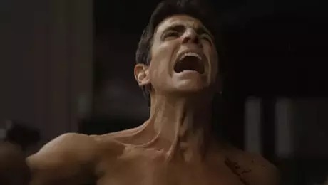 Régis no momento em que foi atingido pelo tiro disparado por Maria da Paz: as redes sociais festejaram a cena violenta Régis no momento em que foi atingido pelo tiro disparado por Maria da Paz: as redes sociais festejaram a cena violenta