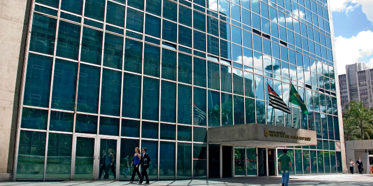 Divulgado edital para concurso público do TRF 3
