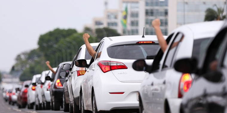 Proposta estende isenção tributária a motorista de aplicativo