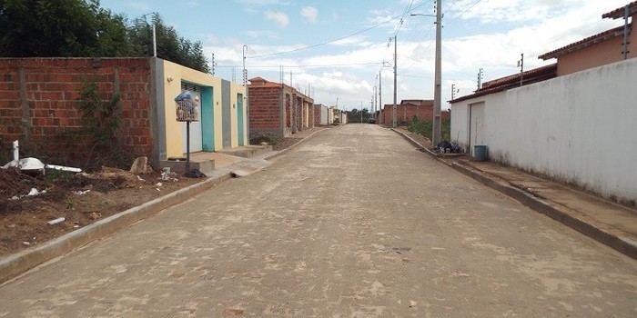Município beneficiará diversas ruas com calçamento