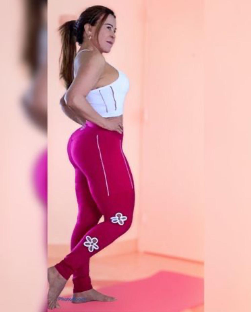 calça legging boca aberta