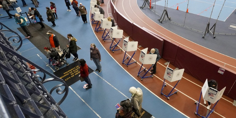 EUA: Votação antecipada já equivale a metade dos votos de 2016