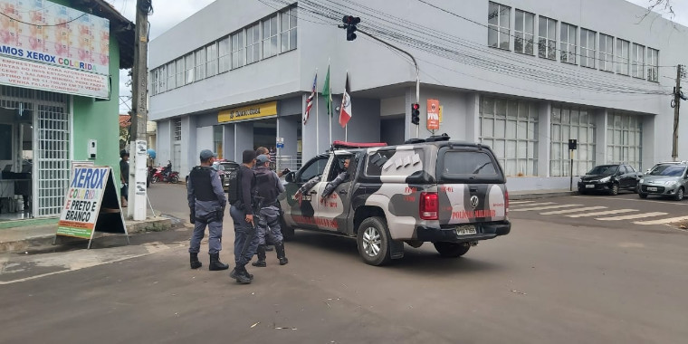 Gerente de banco é feito refém com sua família em Codó, no MA; vídeos