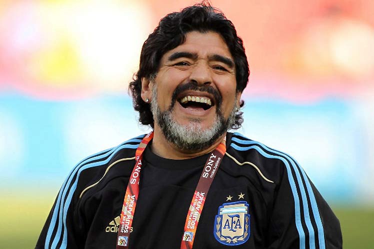 Diego Maradona morre aus 60 anos 