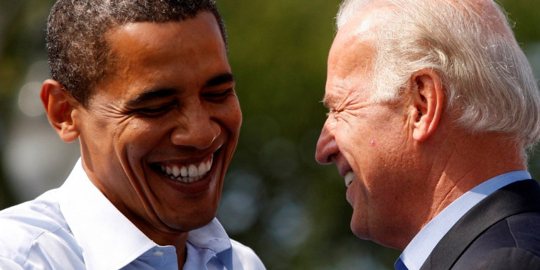 Barack Obama parabeniza Joe Biden: "Não poderia estar mais orgulhoso"