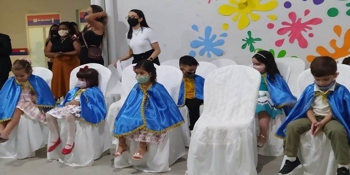 Sistema Objetivo de Ensino de Pedro II encerra ano letivo com festa e lançamento de Ebook