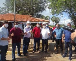 Governador Wellington Dias e equipe do governo visitam Jatobá do Piauí e entregam obras relevantes no município.