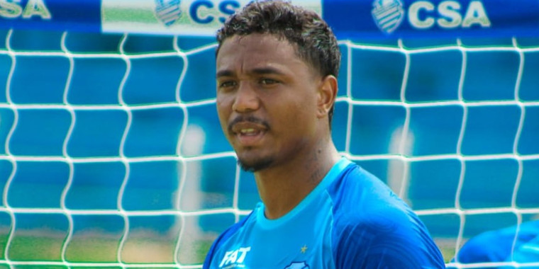Michel Douglas deixa o CSA e vai defender o Botafogo-SP