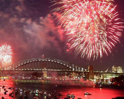 Já é 2021: Nova Zelândia e Austrália celebram chegada do ano novo 