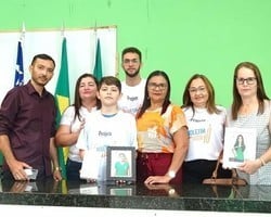 Escolas municipais de Jatobá do Piauí recebem prêmio projeto aluno Boletim Nota 10