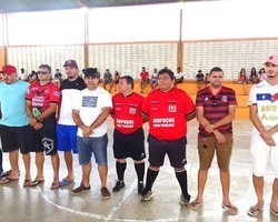Prefeitura de Jatobá do Piauí realiza com sucesso o IV torneio de futsal das férias no ginásio poliesportivo Aluísio Bandeira