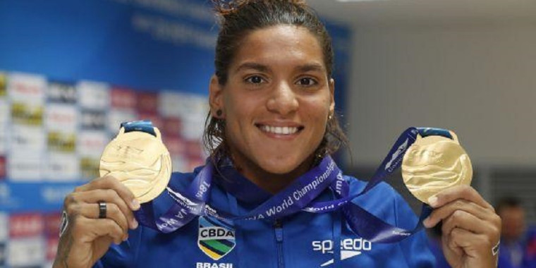Ana Marcela é eleita melhor atleta de maratonas aquáticas do mundo