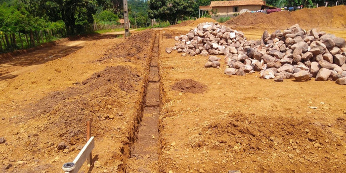 Prefeitura de Barro Duro inicia construção de quadra poliesportiva no Povoado Brejão