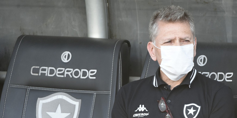 Paulo Autuori critica CBF por não parar futebol
