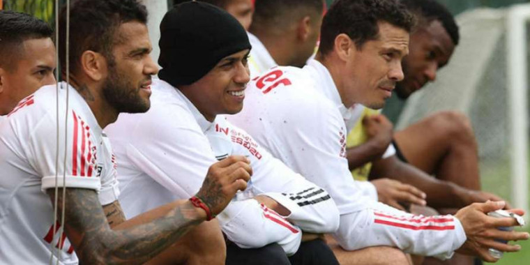 São Paulo aguarda decisão coletiva e pode negociar salários