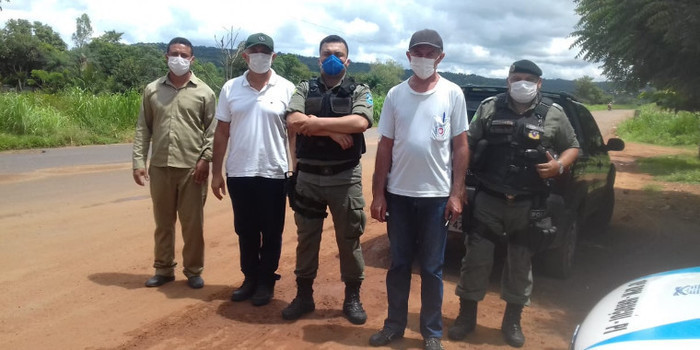 Equipes de saúde visitam comunidades, povoados e montam barreiras