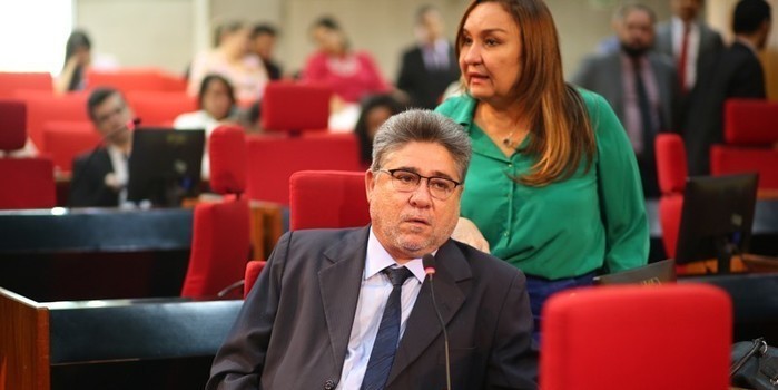 João Mádison manda R$ 100 mil para hospital de Corrente