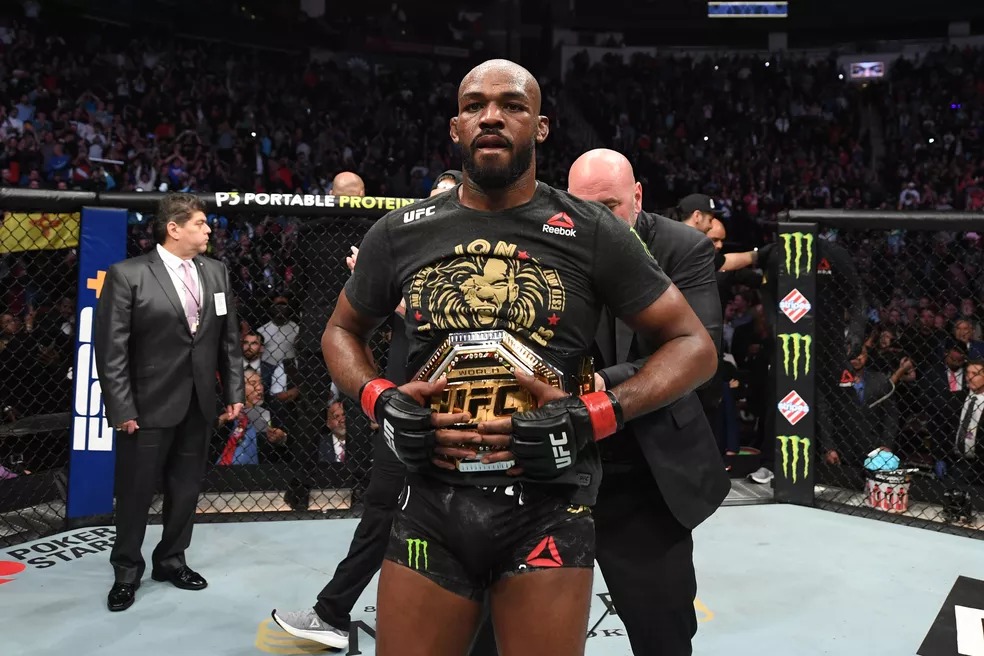 Jon Jones é o atual campeão meio-pesado do UFC — Foto: Getty Images Jon Jones é o atual campeão meio-pesado do UFC — Foto: Getty Images
