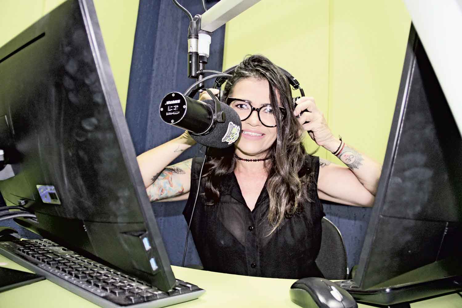 Cocais FM traz o melhor da música internacional