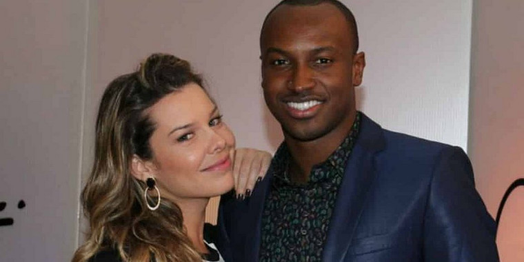 Thiaguinho malha acompanhando live de Fernanda Souza, sua ex-mulher