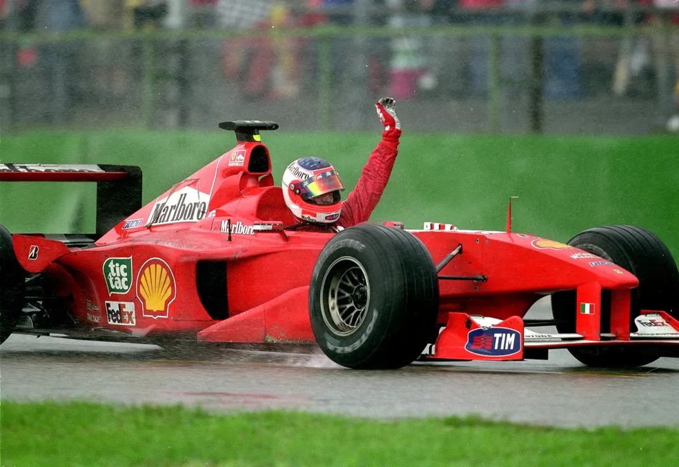 Rubens Barrichello comemora primeira vitória na Fórmula 1, no GP da Alemanha de 2000 — Foto: Getty Images Rubens Barrichello comemora primeira vitória na Fórmula 1, no GP da Alemanha de 2000 — Foto: Getty Images