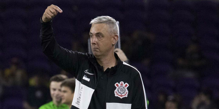 Corinthians terá três "reforços" quando elenco voltar a treinar