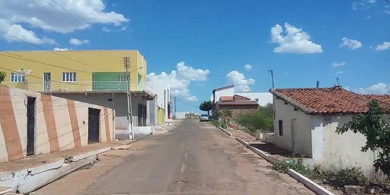 Jovem é morto a tiros após ser abordado por dupla em moto no Piauí