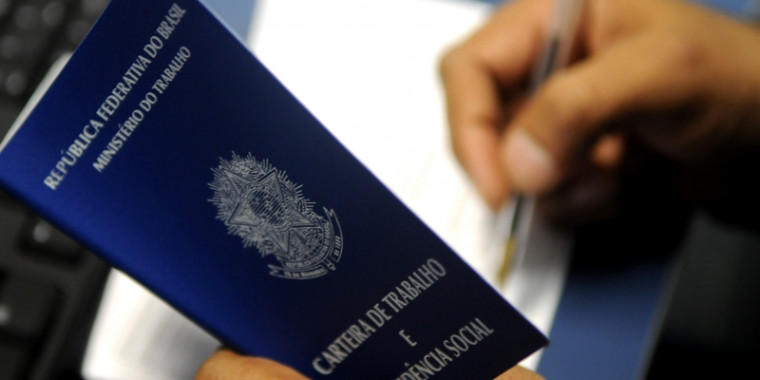 Demissões já afetam 13% das famílias e 40% das empresas no Brasil