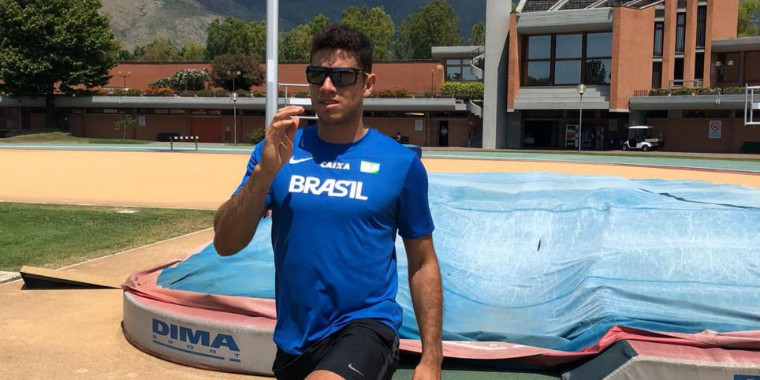 Após 2 meses, Thiago Braz comemora volta aos treinos na Itália