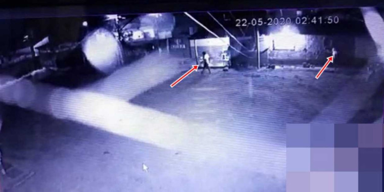 Flagrante! vídeos mostram dupla roubando botijões de gás em depósito