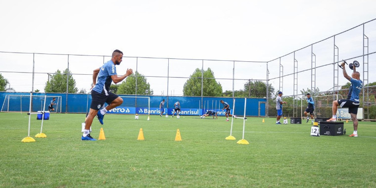 Grêmio comunica procedimentos de retorno aos treinos nesta segunda, 4
