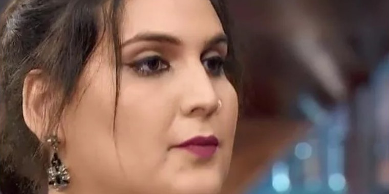 Participante do MasterChef é expulsa após servir ave crua e com penas