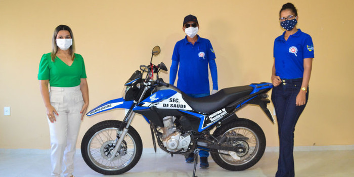 Prefeitura de Joaquim Pires realiza a entrega da segunda motocicleta